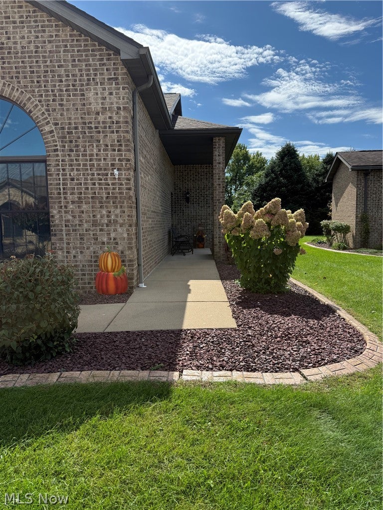 49325 Eagle Drive