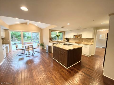 Tiny photo for 23547 Duffield Road, Shaker Heights, OH 44122 (MLS # 5190059)