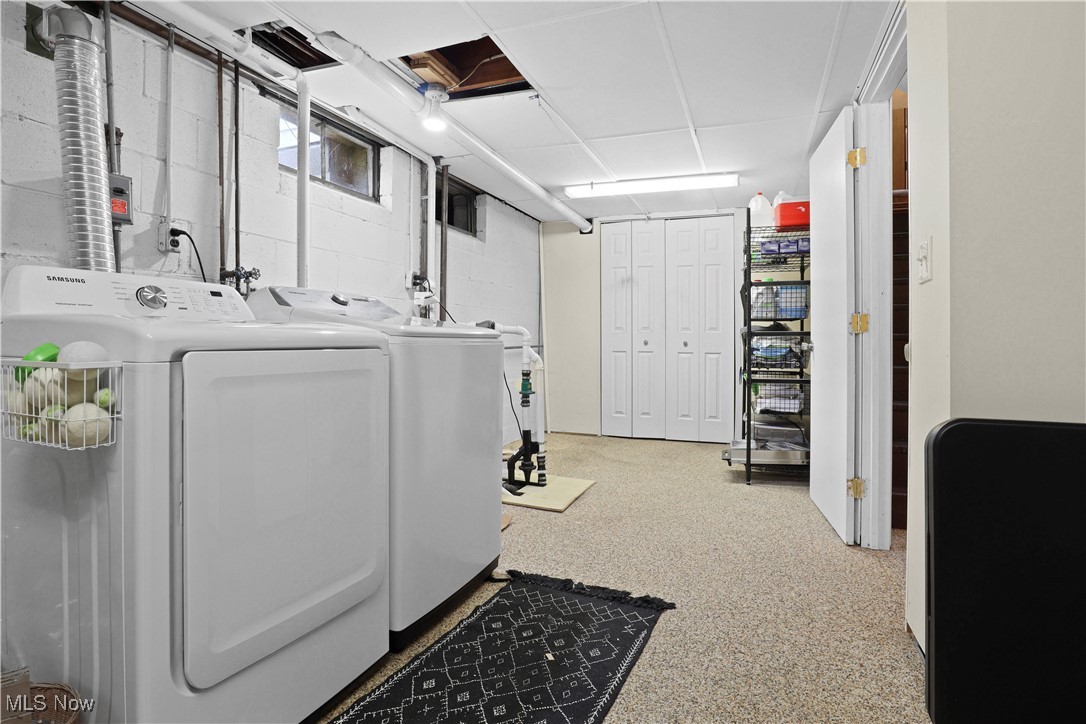 Kirtland, Ohio 44094, United States, 4 Bedrooms Bedrooms, ,4 BathroomsBathrooms,Residential,Active,175813