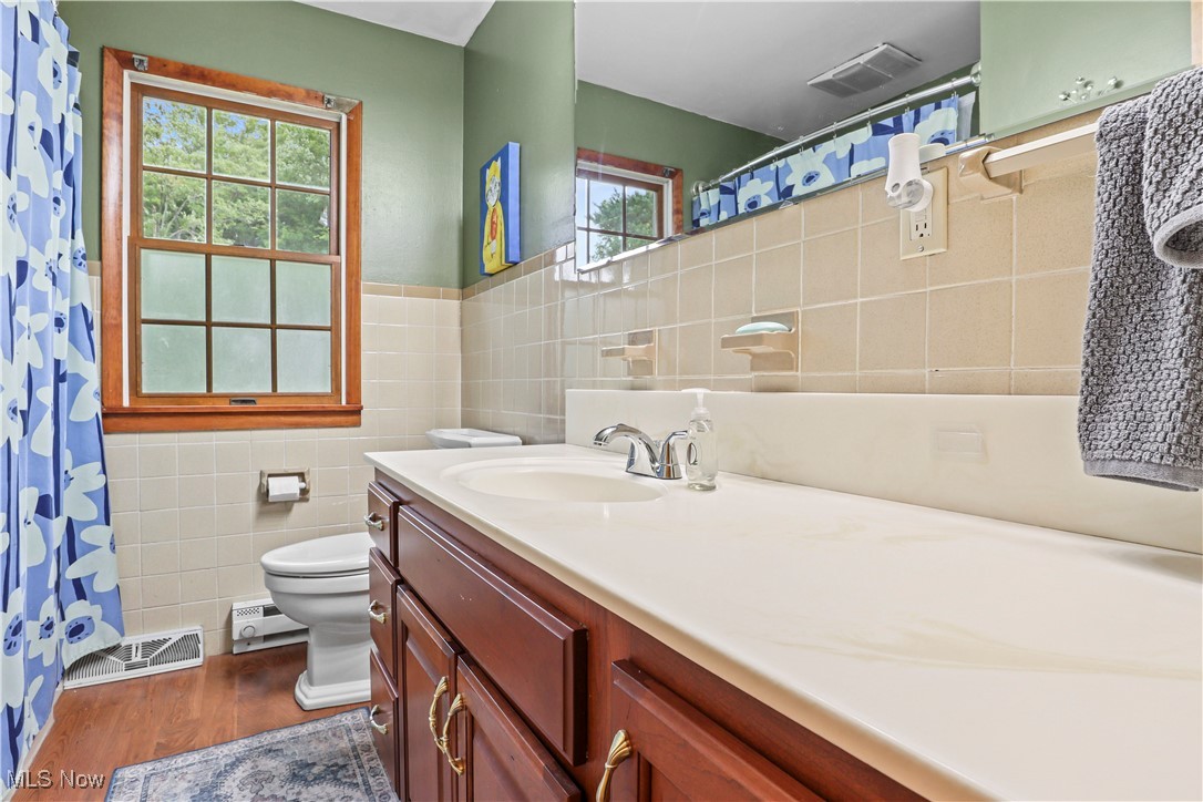 Kirtland, Ohio 44094, United States, 4 Bedrooms Bedrooms, ,4 BathroomsBathrooms,Residential,Active,175813