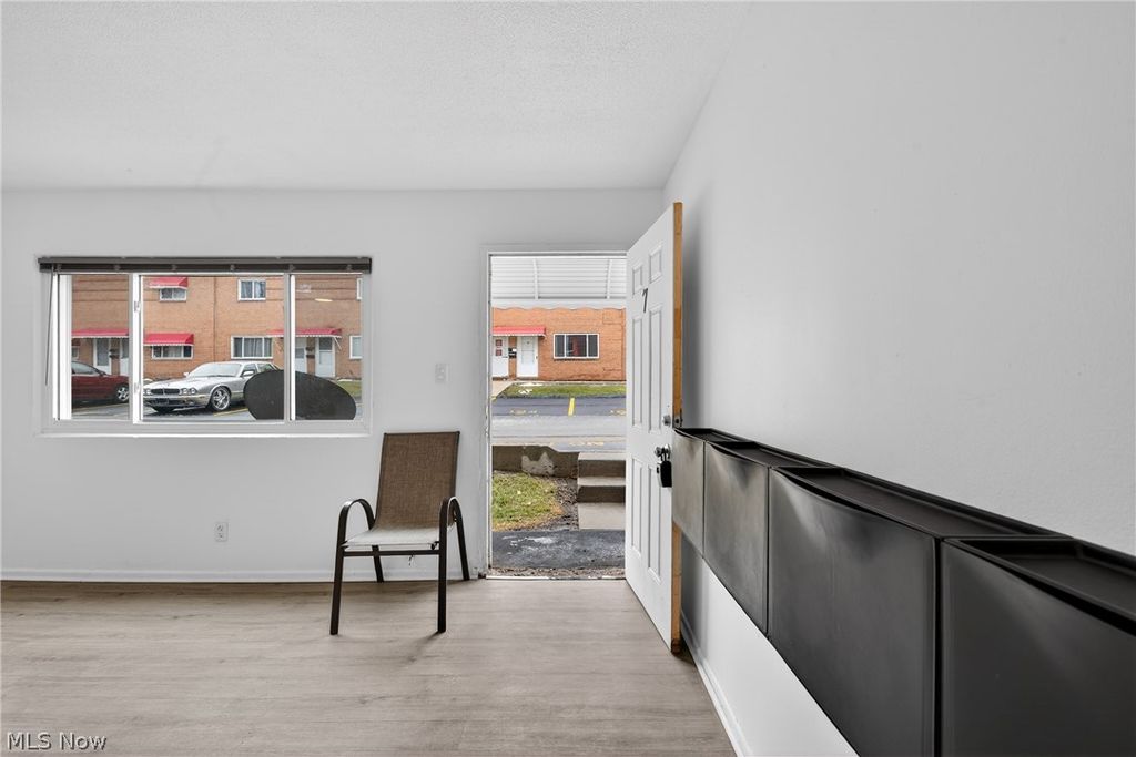 Photo of 193 Dalepark Drive, Bedford, OH 44146 (MLS # 5191037)