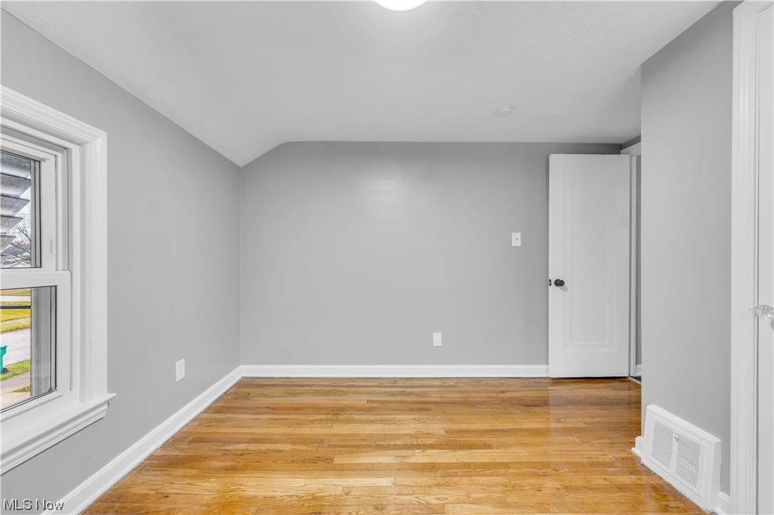 Crawford Realty Co Maple - Residential Lease