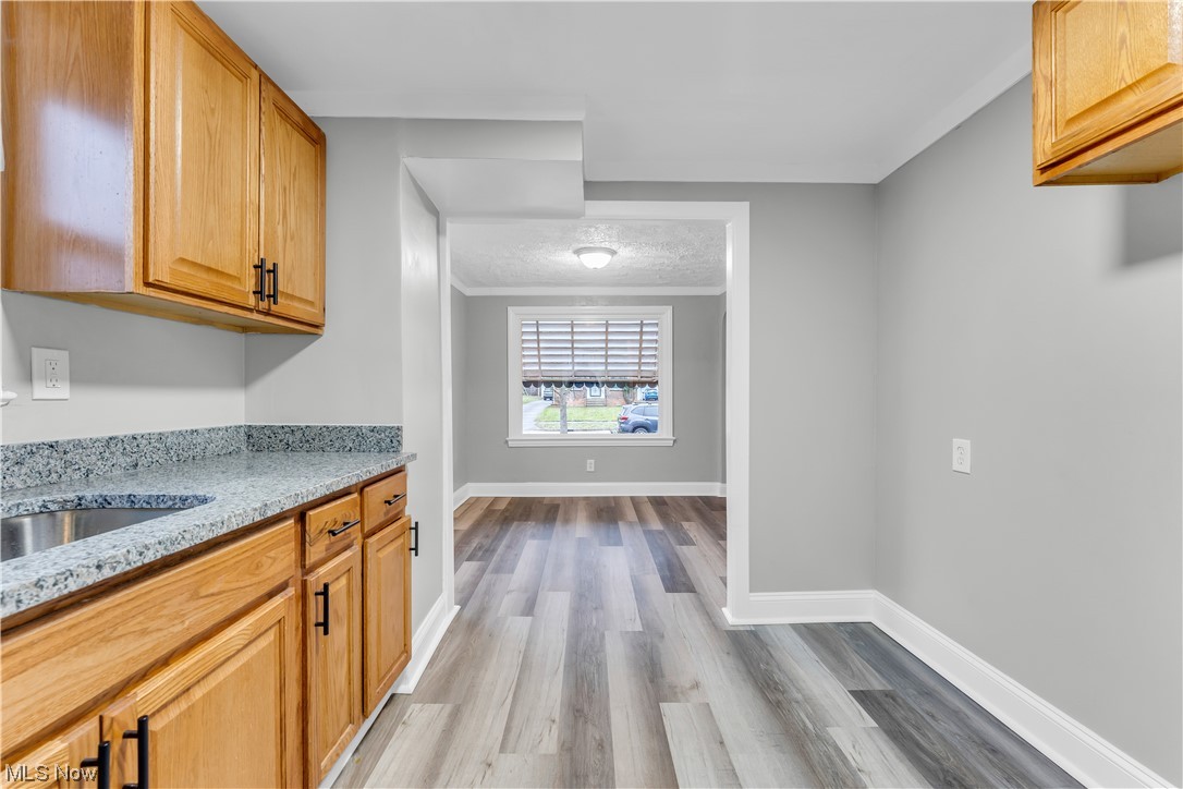 Crawford Realty Co Maple - Residential Lease