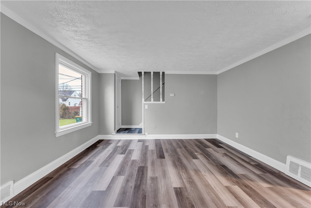 Crawford Realty Co Maple - Residential Lease