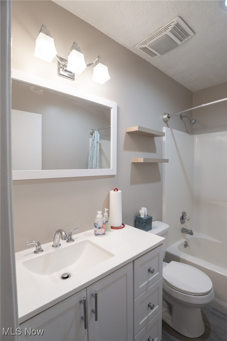 Belden Park Condo - Residential