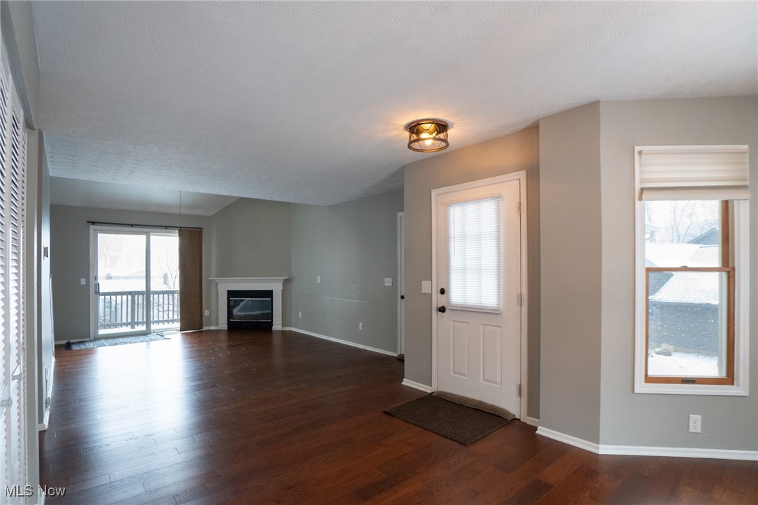 Belden Park Condo - Residential