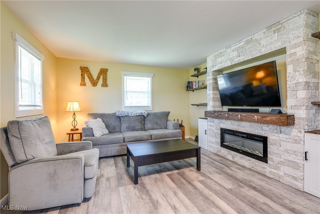 2292 Westhaven Drive, Massillon, Ohio image 8