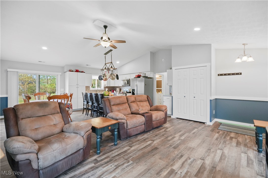 Cinnamon Lake Sub Un #1 - Residential