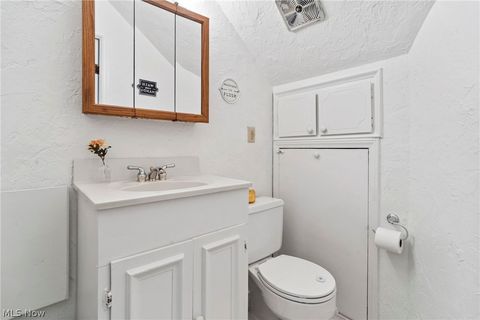 Tiny photo for 11 Meadowlawn Drive #1, Mentor, OH 44060 (MLS # 5197941)