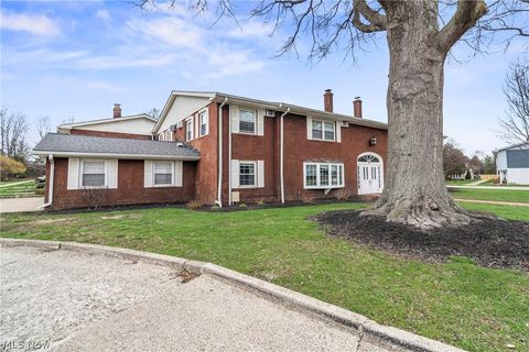 Tiny photo for 11 Meadowlawn Drive #1, Mentor, OH 44060 (MLS # 5197941)