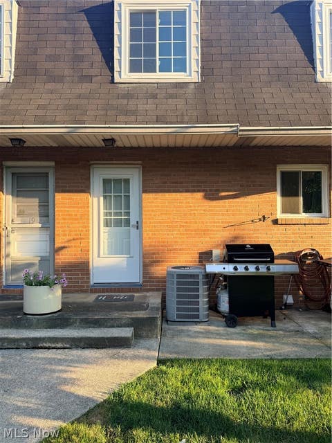 Condo For Sale - 999 Renninger Road<br/> Summit County, Akron, OH 44319