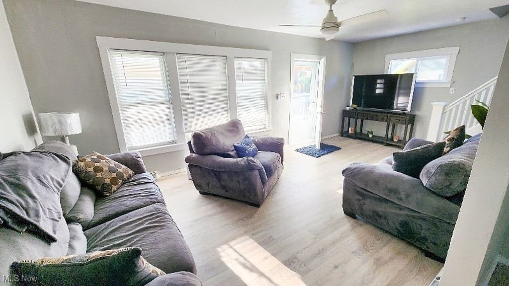 Photo of 1387 Clearaire Road, Cleveland, OH 44110 (MLS # 5181998)