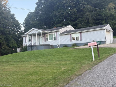 Homes For Sale - 71503 Silhouette Drive<br/> Martins Ferry, OH 43935