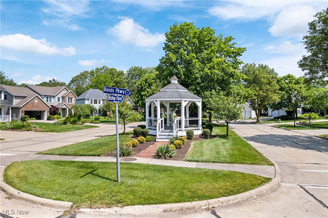 Bonds Pkwy - Residential