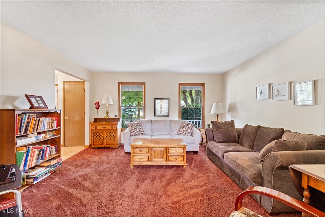 Bonds Pkwy - Residential