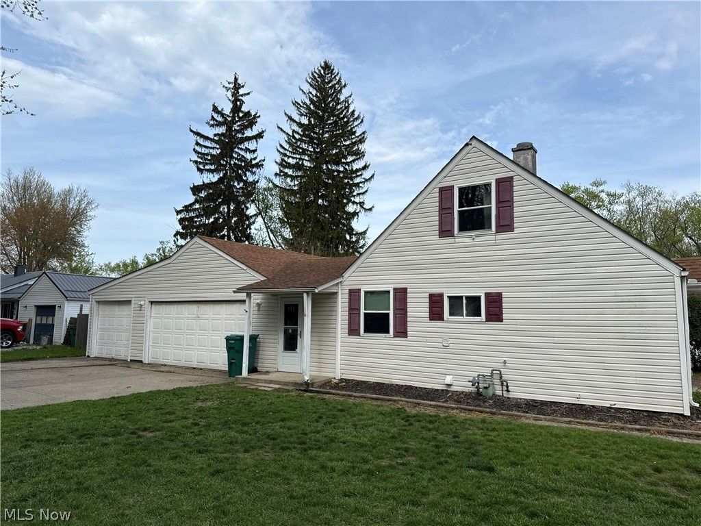 Photo of 5919 Keith Drive, Madison, OH 44057 (MLS # 5204420)