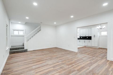 Tiny photo for 3261 Altamont Avenue, Cleveland Heights, OH 44118 (MLS # 5179041)