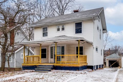 Tiny photo for 3261 Altamont Avenue, Cleveland Heights, OH 44118 (MLS # 5179041)