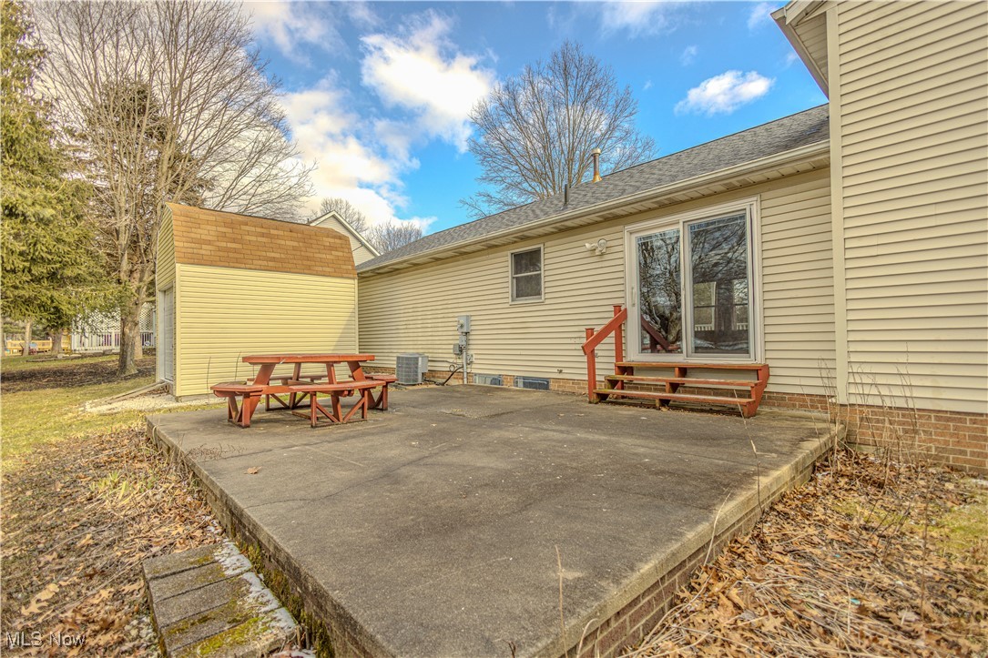 5545 Eastview Street, Louisville, Ohio image 4