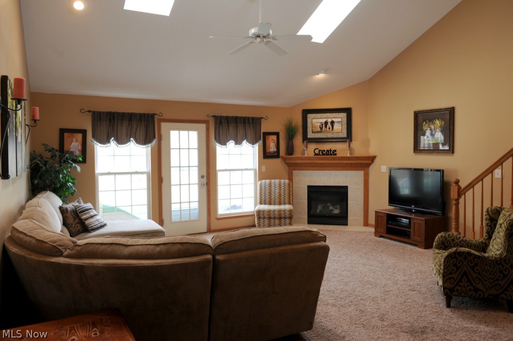 North Pornt & Hunters Xing Co - Residential