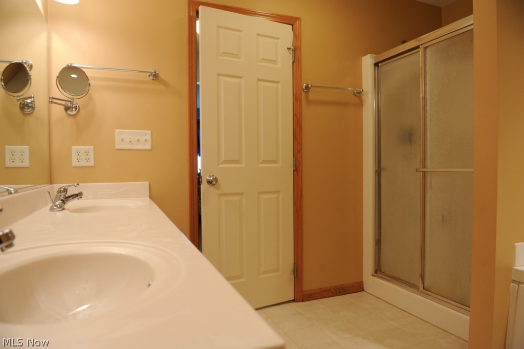 North Pornt & Hunters Xing Co - Residential