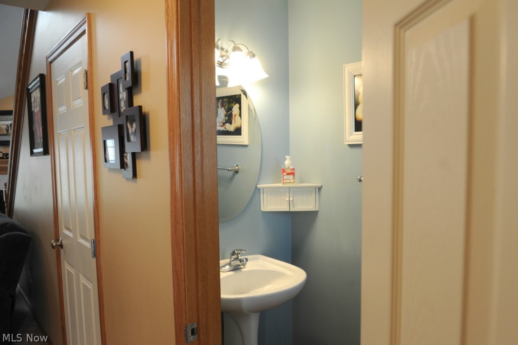 North Pornt & Hunters Xing Co - Residential