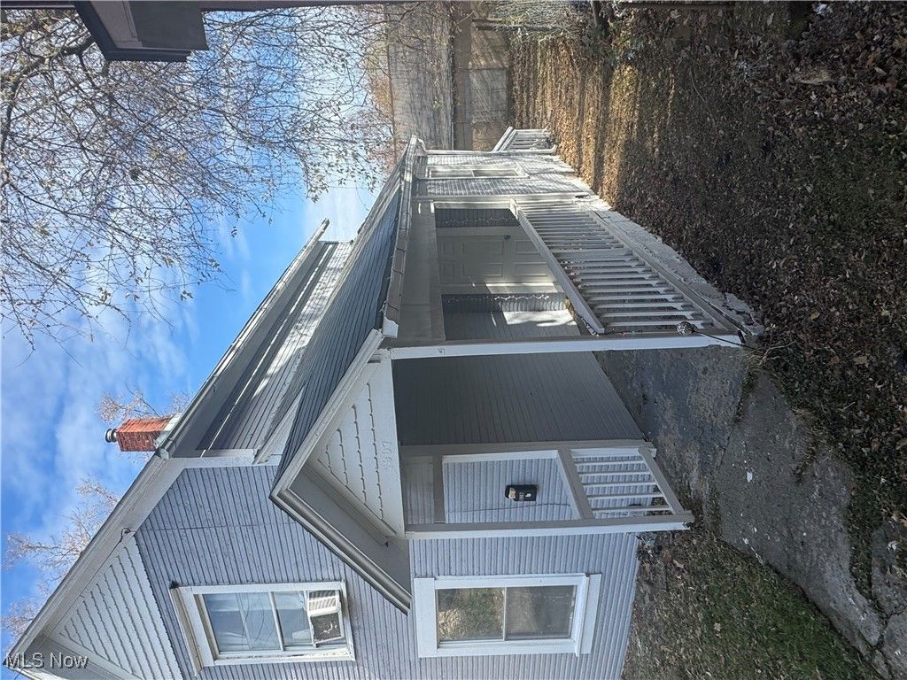 Photo of 1907 Manchester Road, Akron, OH 44314 (MLS # 5176912)