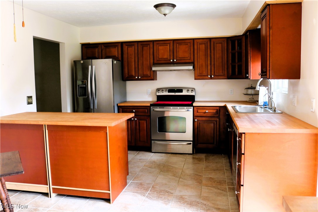 Chagrin Lagoons Sub - Residential