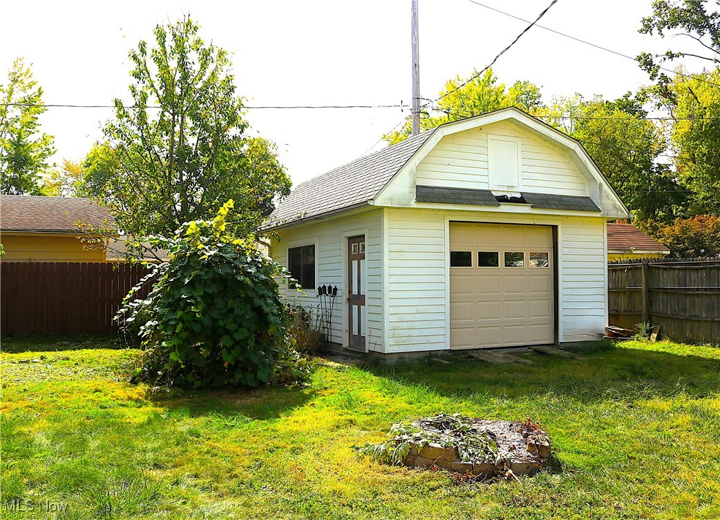 Chagrin Lagoons Sub - Residential
