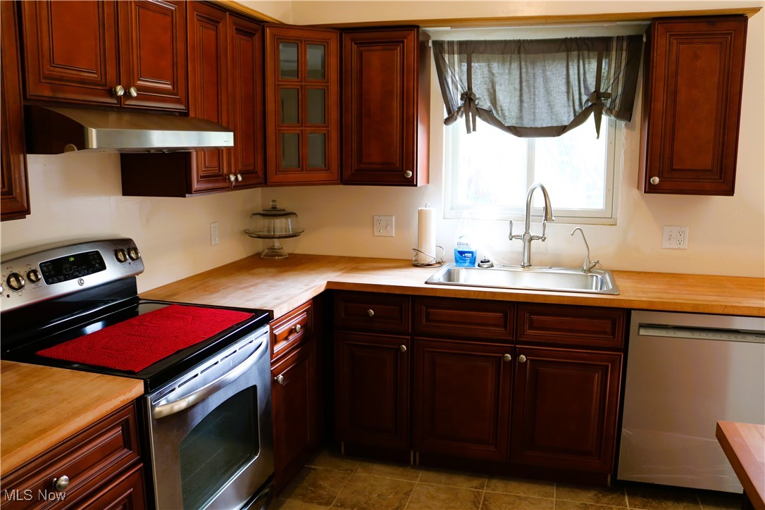 Chagrin Lagoons Sub - Residential