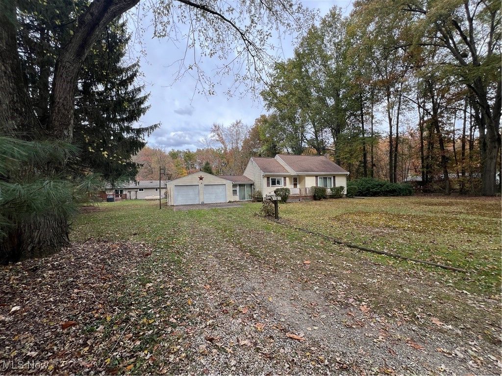 Photo of 4420 Woodland Street SW, Newton Falls, OH 44444 (MLS # 5168356)