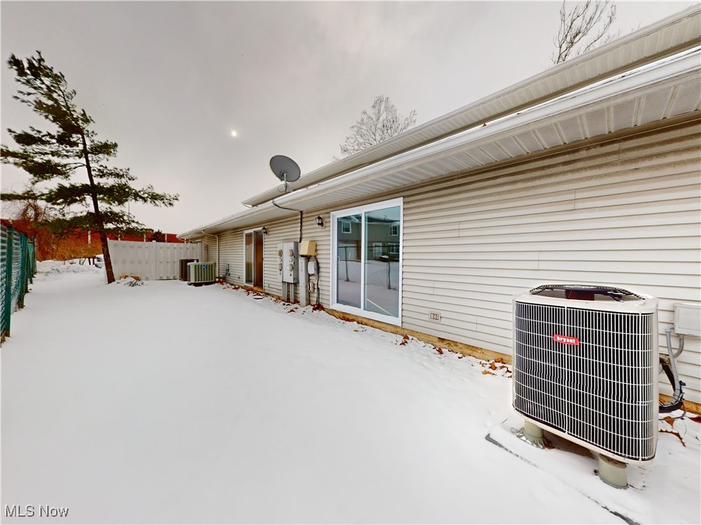 8152 Puritan Drive #B, Mentor, Ohio image 33