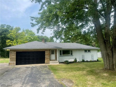 Homes For Sale - 8839 Billings Road<br/> Kirtland, OH 44094