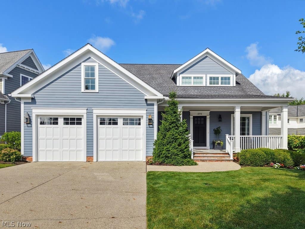 Photo of 275 Falls Walk Way, Chagrin Falls, OH 44022 (MLS # 5225229)
