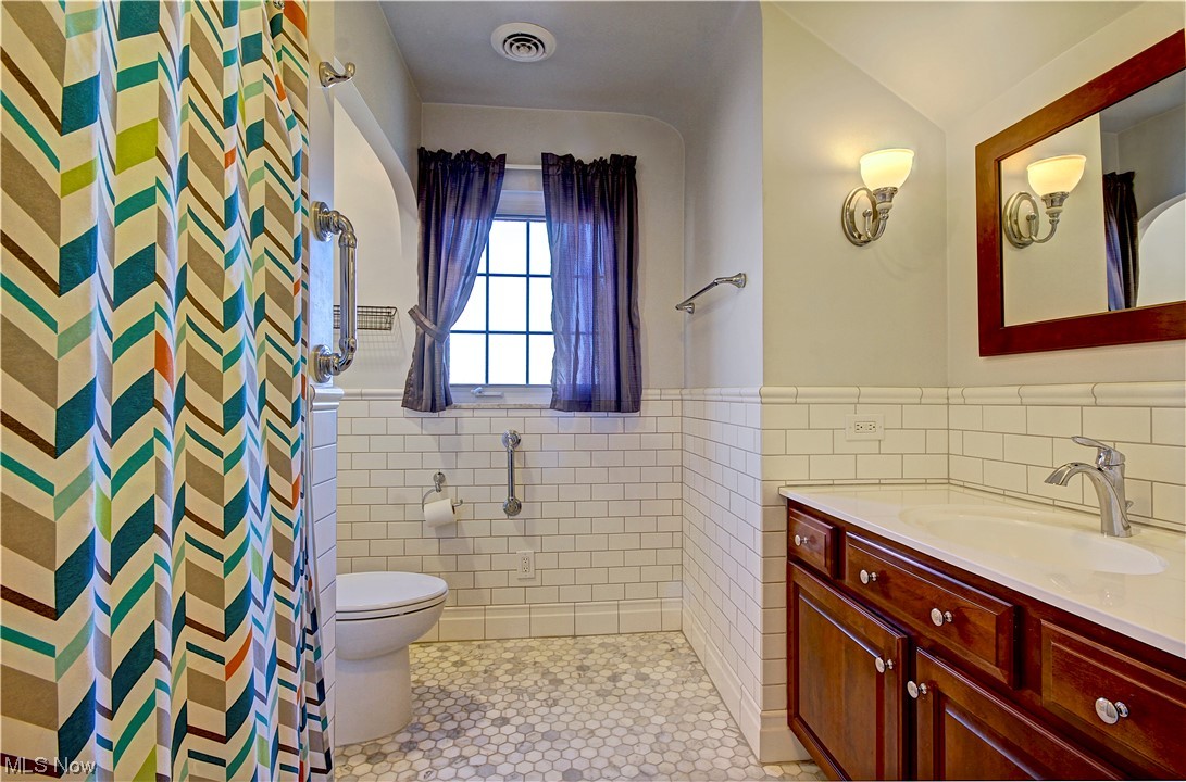 A E Meades - Residential