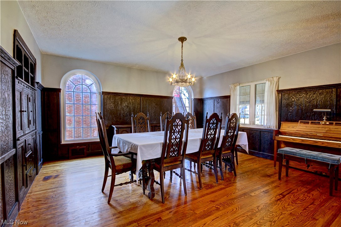 A E Meades - Residential