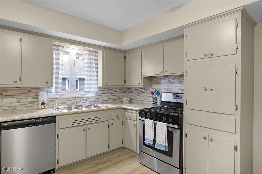 G A Barnows Cedar Point - Residential