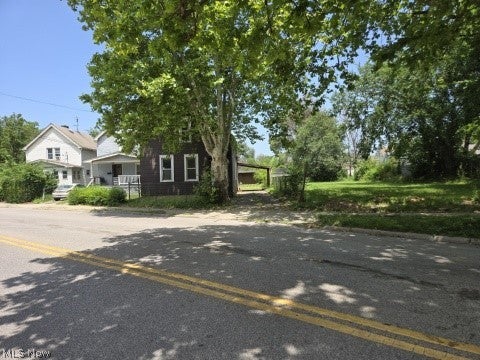 Photo of 3647 Independence Road, Cleveland, OH 44105 (MLS # 5223947)