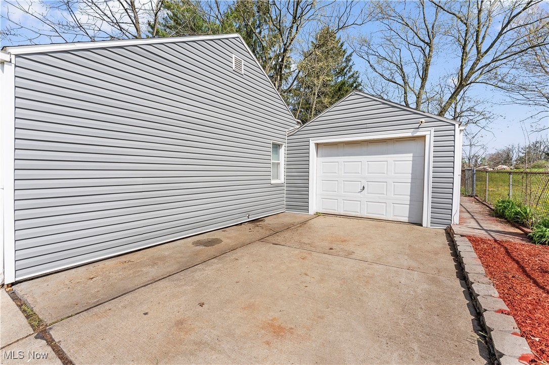 4089 Faircrest Street, Canton, Ohio image 3