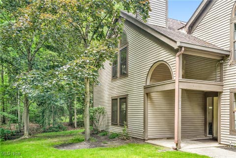 Photo for 3850 Northwoods Court NE 1