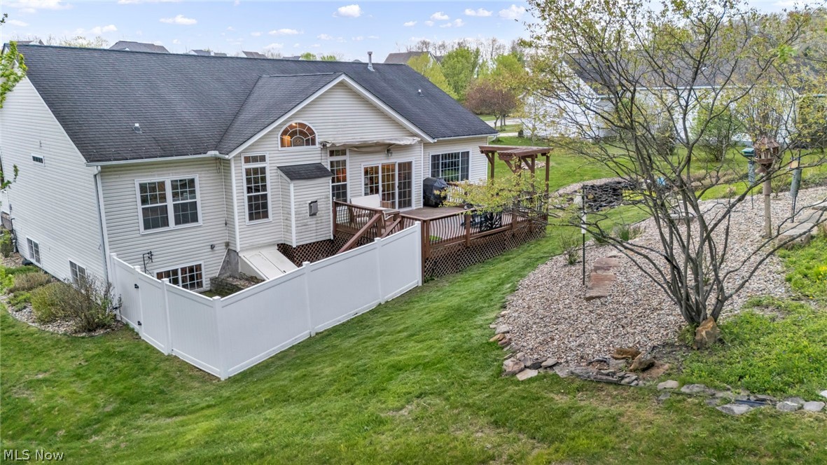 Emerald Lakes Ph 03 - Residential