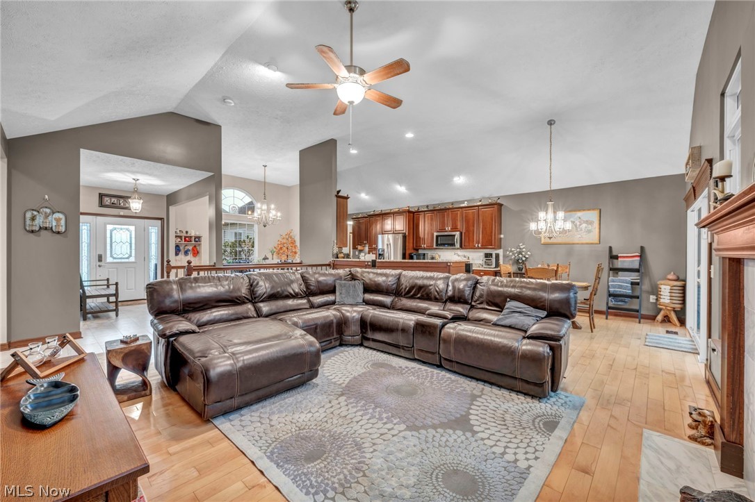 Emerald Lakes Ph 03 - Residential