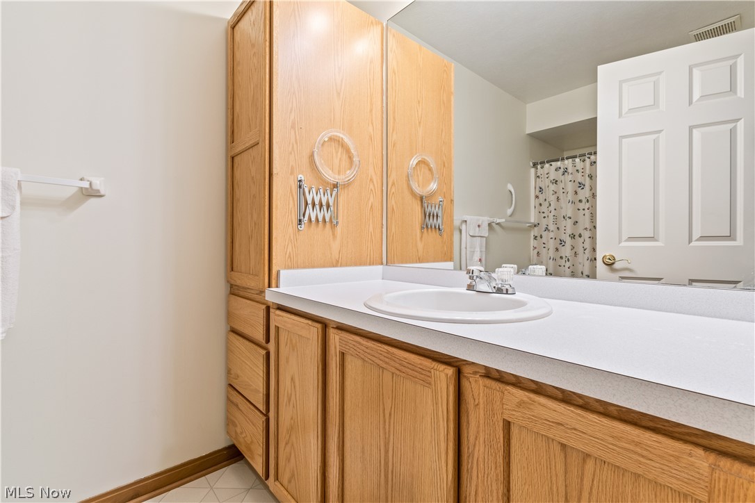 Robin Ridge Condo - Residential