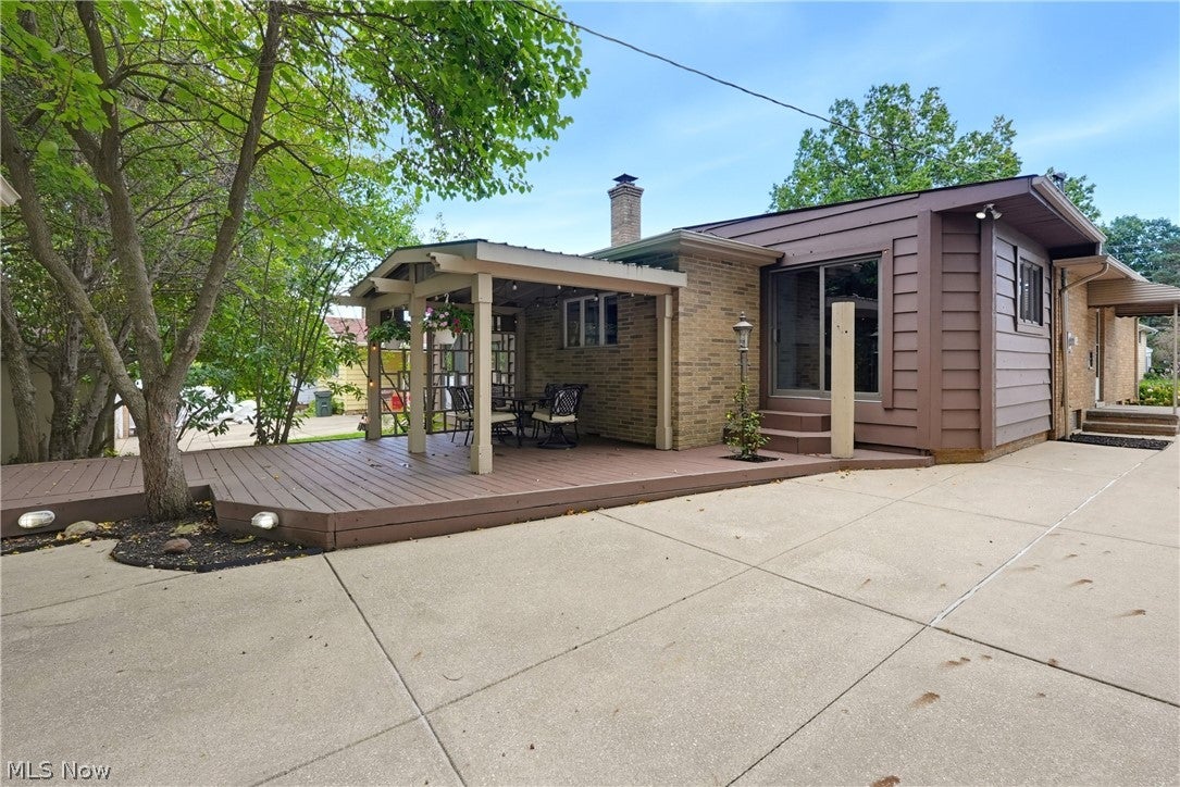 7386 Meadow Lane