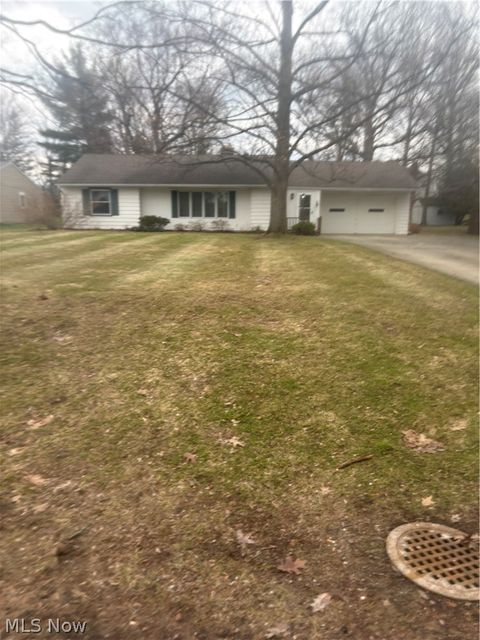 Photo of 2265 Country Club Drive, Wickliffe, OH 44092 (MLS # 5188220)