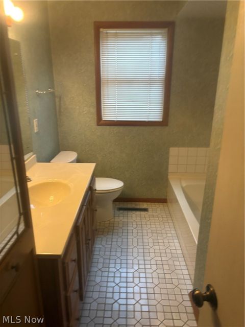 Tiny photo for 2265 Country Club Drive, Wickliffe, OH 44092 (MLS # 5188220)