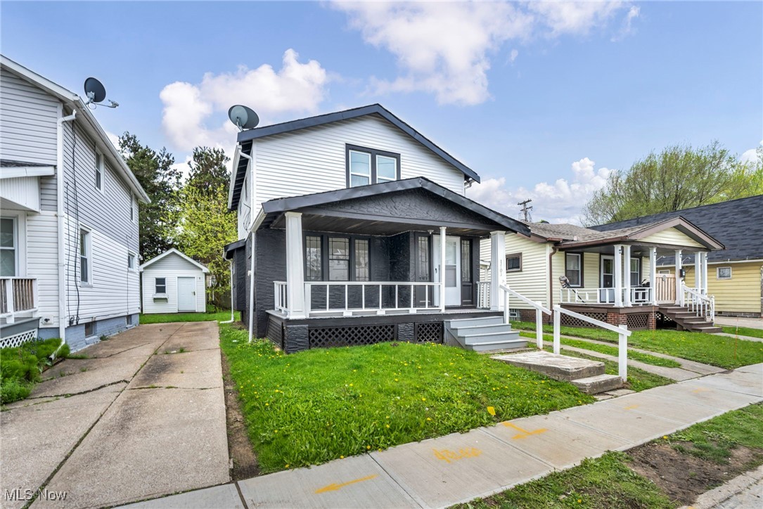 1703 Crestline Avenue