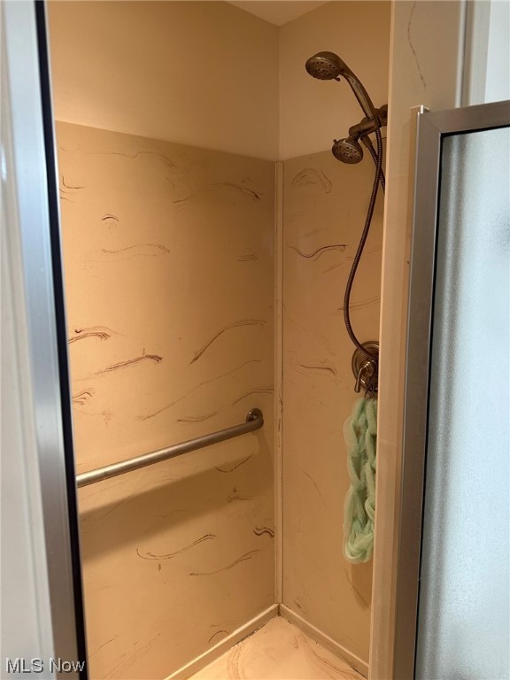 Creekside Rdg Conservation PUD - Residential Lease