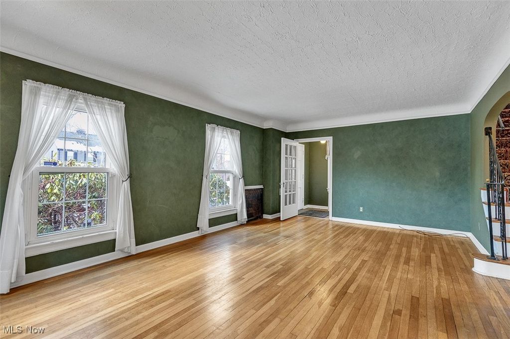 Photo of 2317 Canterbury Road, University Heights, OH 44118 (MLS # 5181397)