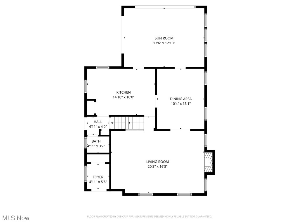 Main image without alt text